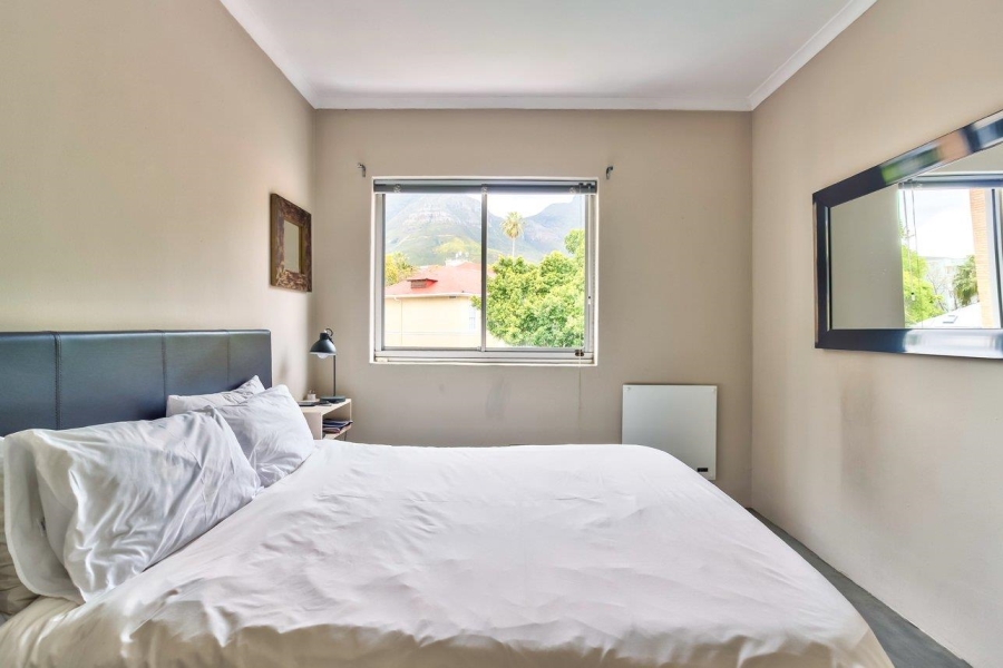1 Bedroom Property for Sale in Oranjezicht Western Cape